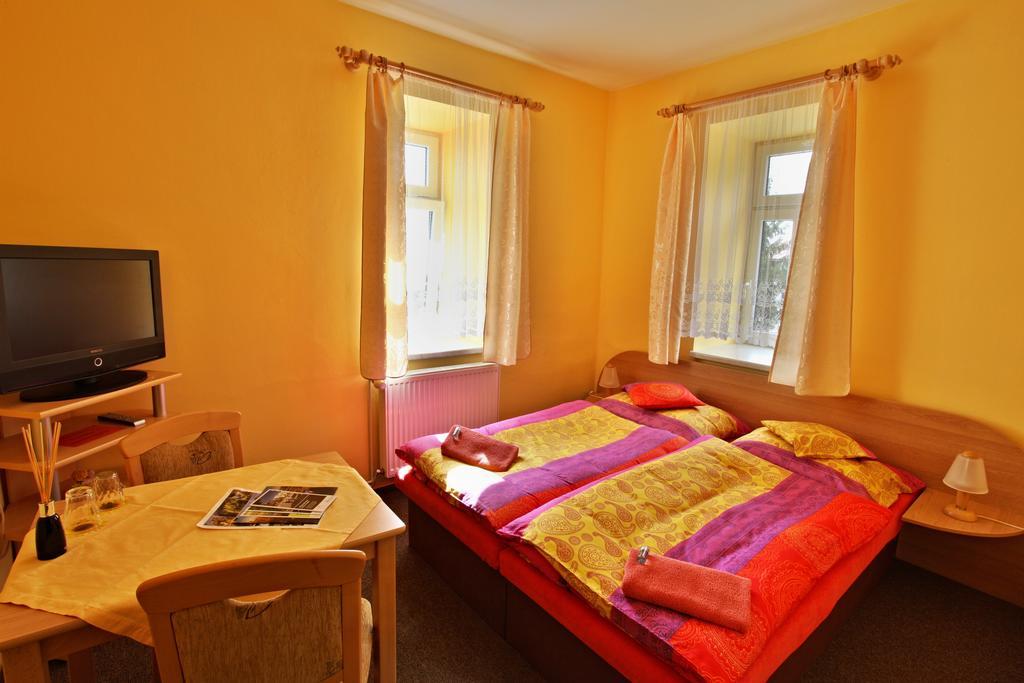 Penzion Vyhlídka Janovičky Broumov Exterior foto